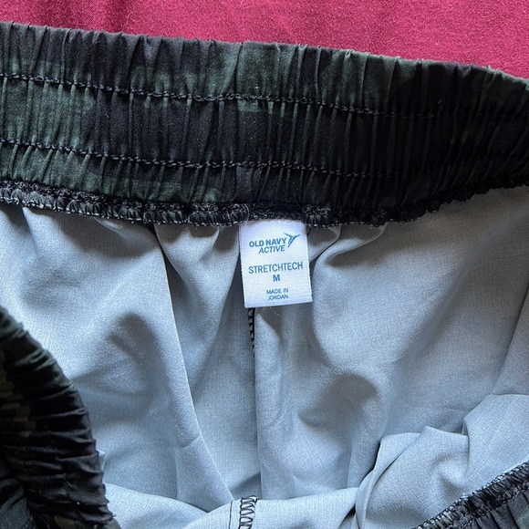 Old Navy Stretchtech causal joggers - Picture 5 of 6